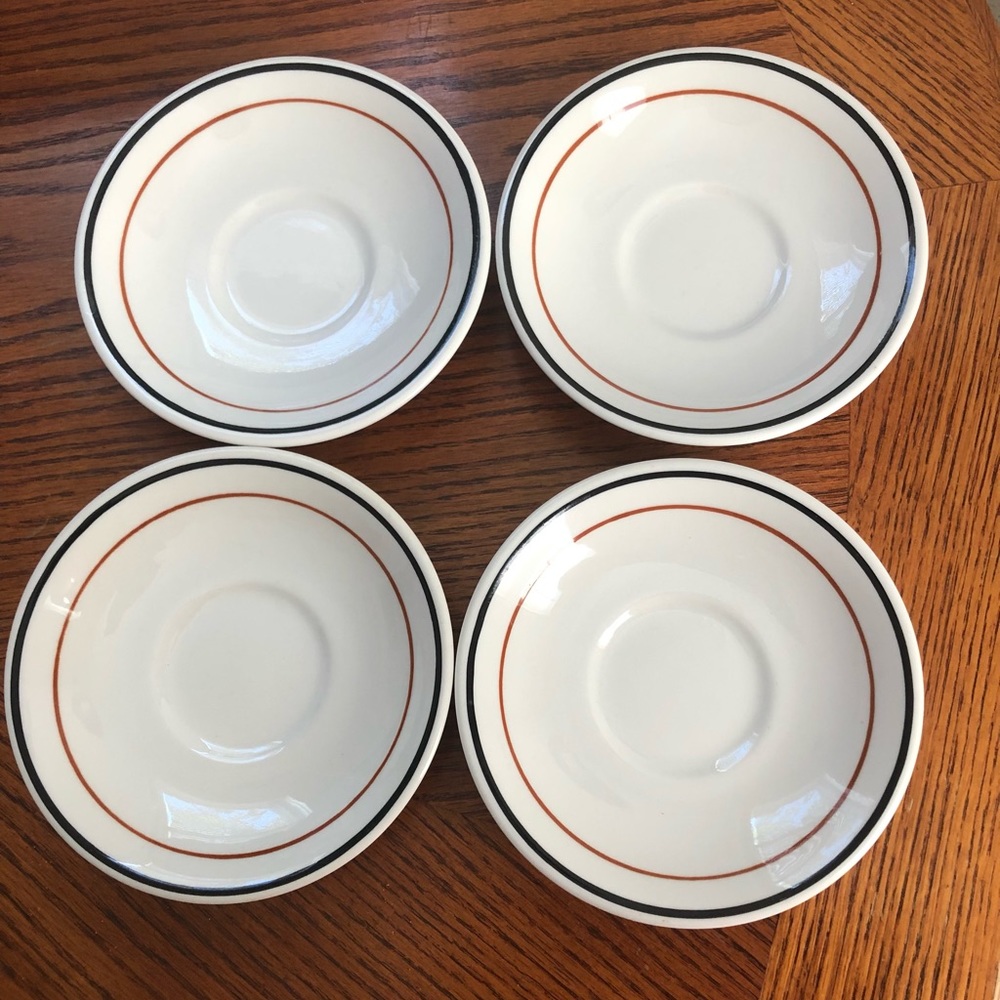 Vtg plates